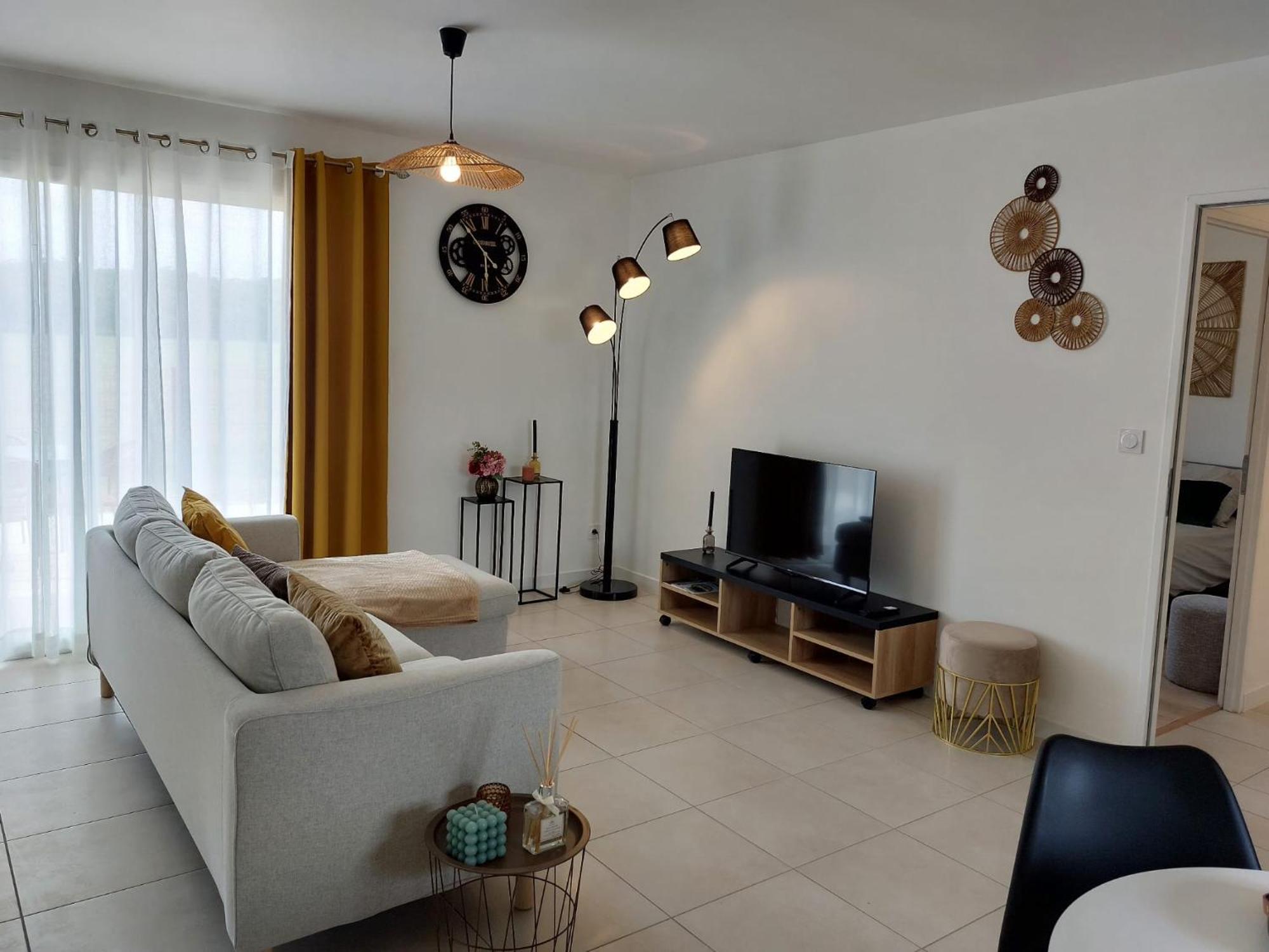 Maison Neuve A Bessens Екстериор снимка