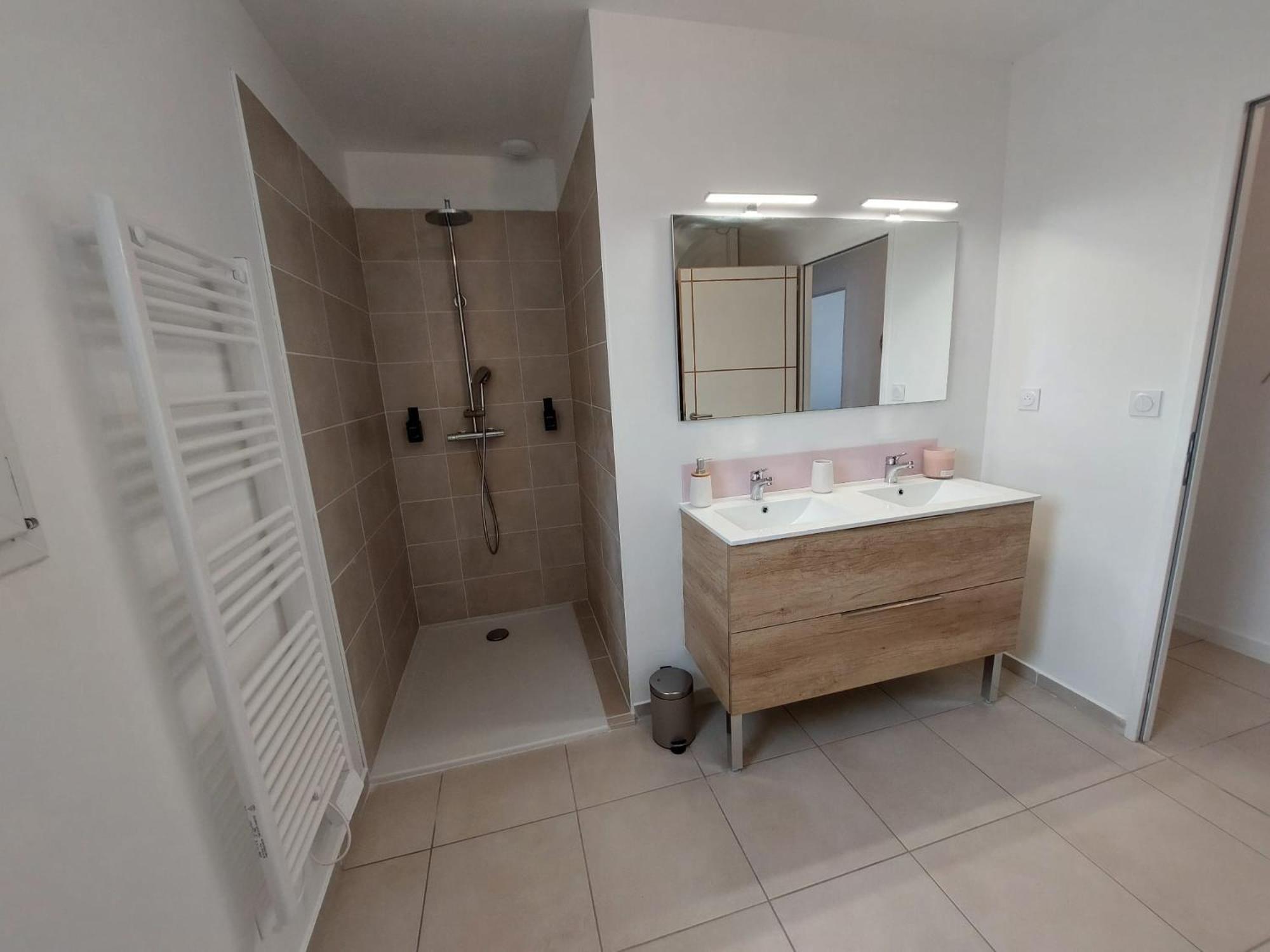 Maison Neuve A Bessens Екстериор снимка