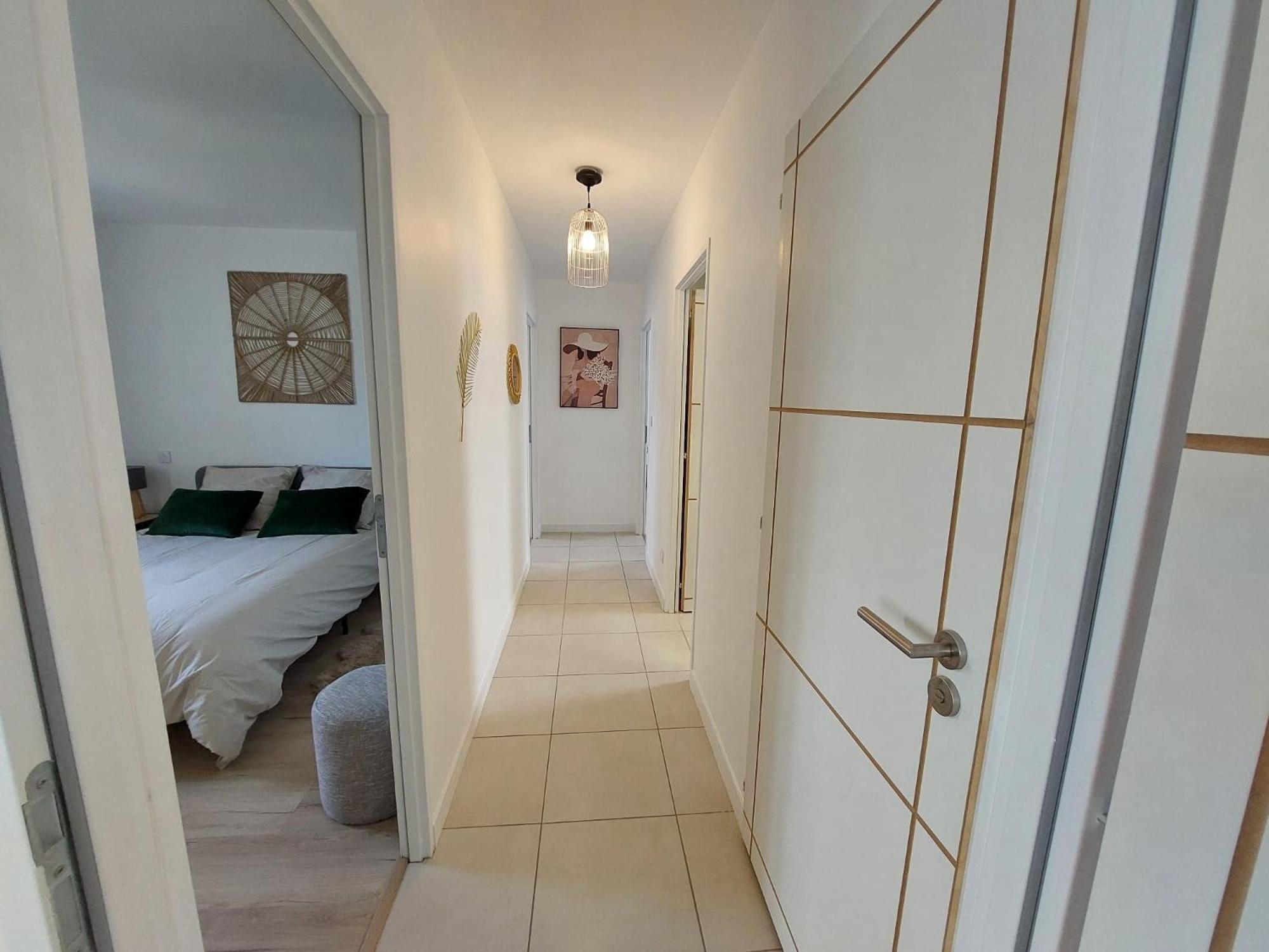 Maison Neuve A Bessens Екстериор снимка